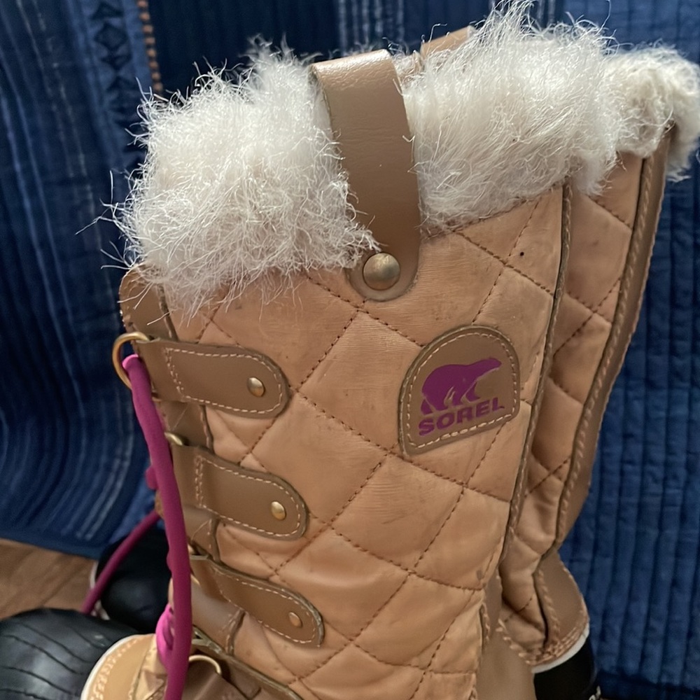 Sorel winter boots size 8 - Picture 6 of 7